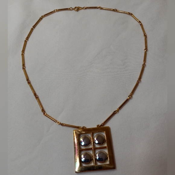 Vtg Goldtone and silver Artistry Bar Chain Necklace - Picture 2 of 5